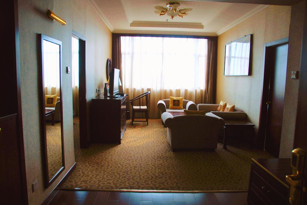 Hotel Jianguo Qianmen Peking Zimmer foto